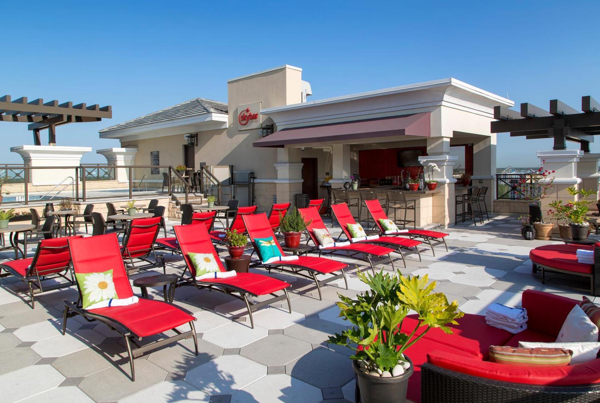 Ramada Plaza By Wyndham Orlando Resort & Suites Intl Drive Exterior foto